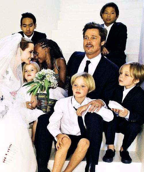 Angelina Jolie & Brad Pitt Wedding